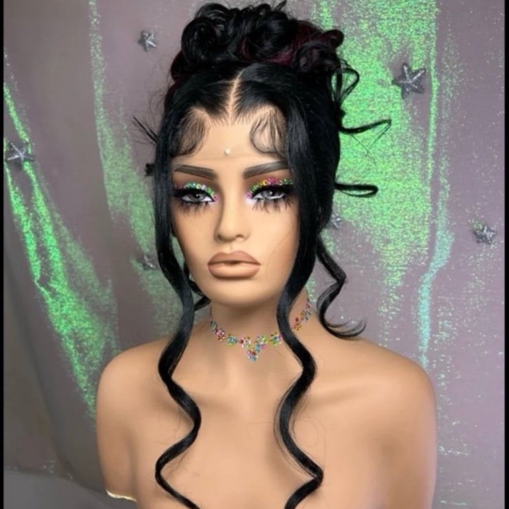 Elegant Black Hair Wig for Women - Picture 3 of 8